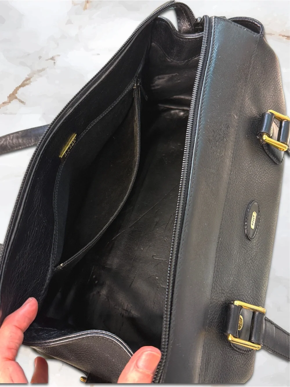 Vintage BALLY Black Leather 2-Way Satchel Crossbody East West Bag Italian Made
